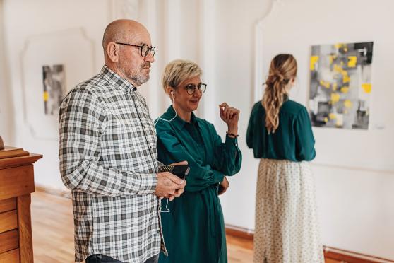 Couple at an art gallery